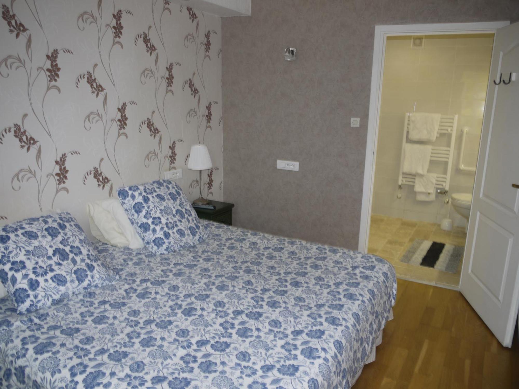 Hotel Karina Jarnac Kültér fotó